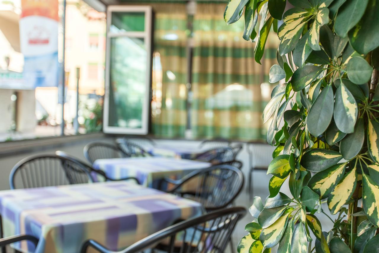 Hotel Benvenuti 가테오 아 마레 외부 사진